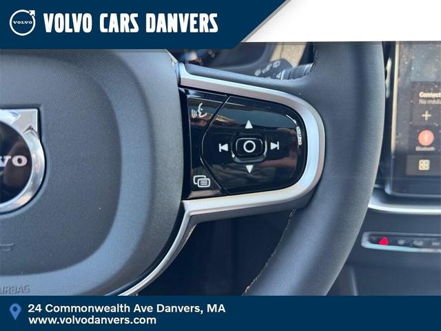 Photo of 2025 Crystal White Pearl Volvo XC90