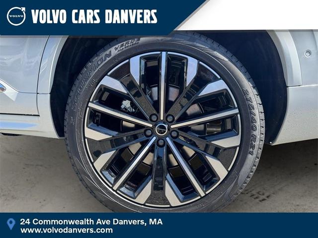 Photo of 2025 Crystal White Pearl Volvo XC90