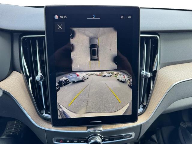 Photo of 2026 Onyx Black Volvo XC60