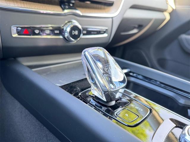 Photo of 2026 Silver Volvo XC60