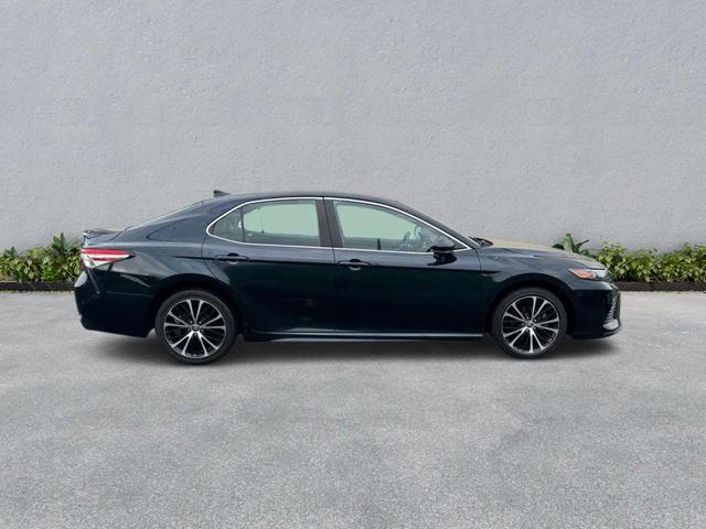 Photo of 2020 Blue Toyota Camry