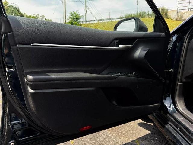 Photo of 2020 Blue Toyota Camry
