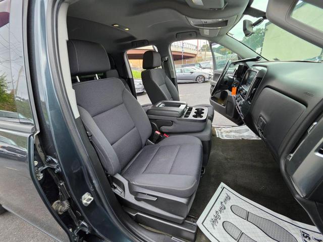 Photo of 2018 Black Chevrolet Silverado 1500