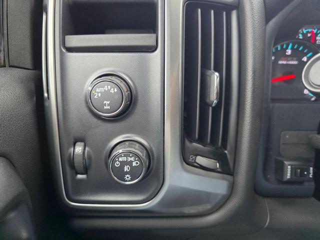 Photo of 2018 Black Chevrolet Silverado 1500