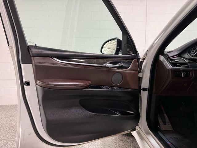 Photo of 2015 White BMW X5
