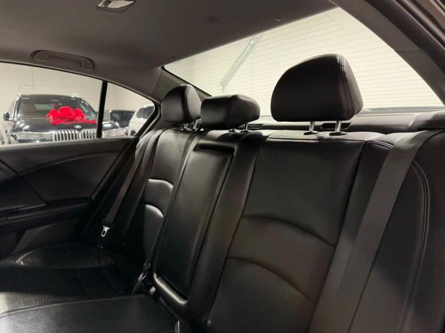 Photo of 2014 Crystal Black Pearl Honda Accord