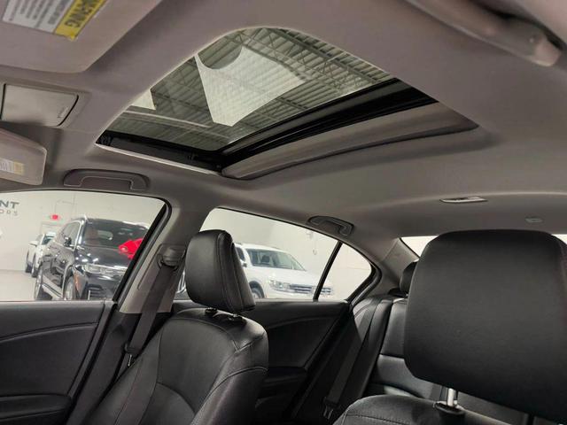 Photo of 2014 Crystal Black Pearl Honda Accord