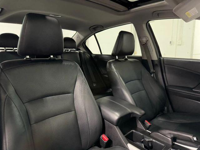 Photo of 2014 Crystal Black Pearl Honda Accord