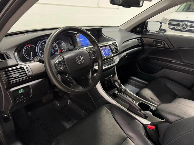 Photo of 2014 Crystal Black Pearl Honda Accord