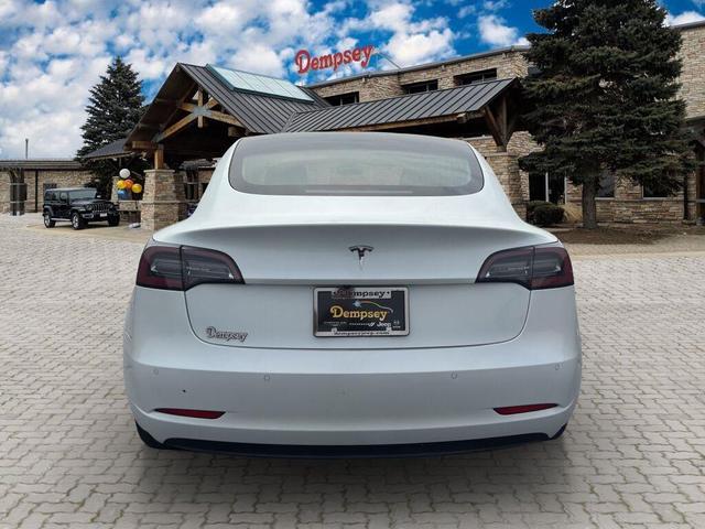 Photo of 2020 Pearl White Multi-Coat Tesla Model 3