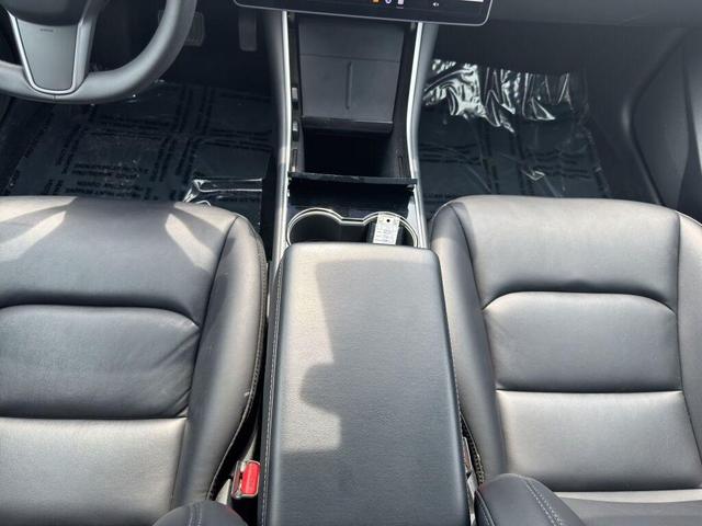 Photo of 2020 Pearl White Multi-Coat Tesla Model 3