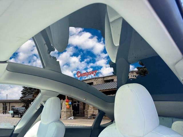 Photo of 2022 Red Multi-Coat Tesla Model Y