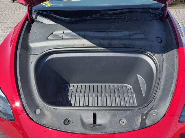 Photo of 2022 Red Multi-Coat Tesla Model Y