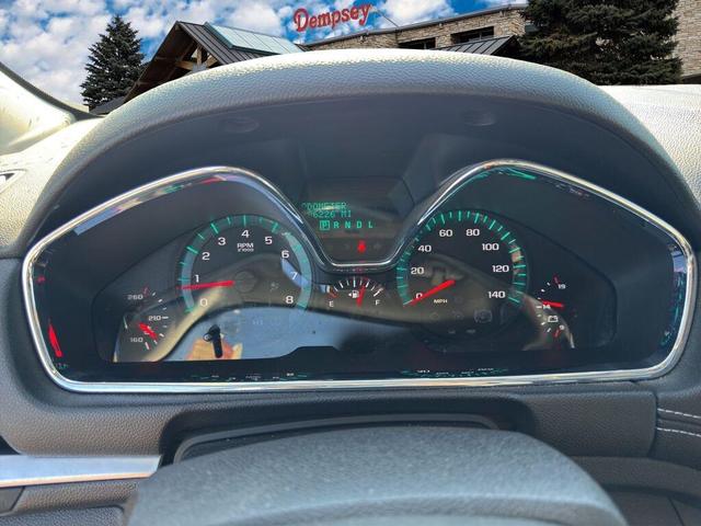 Photo of 2017 Iridescent Pearl Tricoat Chevrolet Traverse