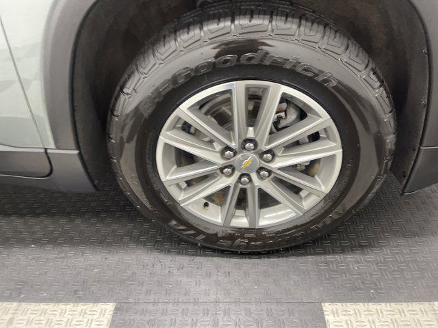 Photo of 2022 Silver Sage Metallic Chevrolet Traverse