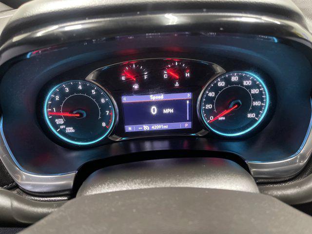 Photo of 2022 Silver Sage Metallic Chevrolet Traverse