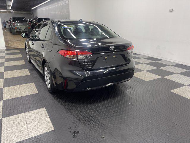 Photo of 2022 Black Sand Pearl Toyota Corolla