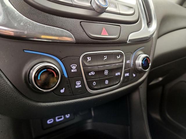 Photo of 2020 White Chevrolet Equinox