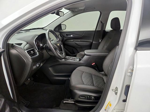 Photo of 2020 White Chevrolet Equinox