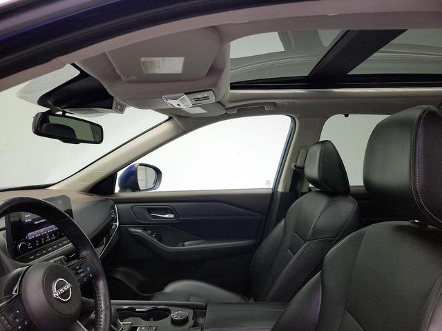 Photo of 2023 Blue Nissan Rogue