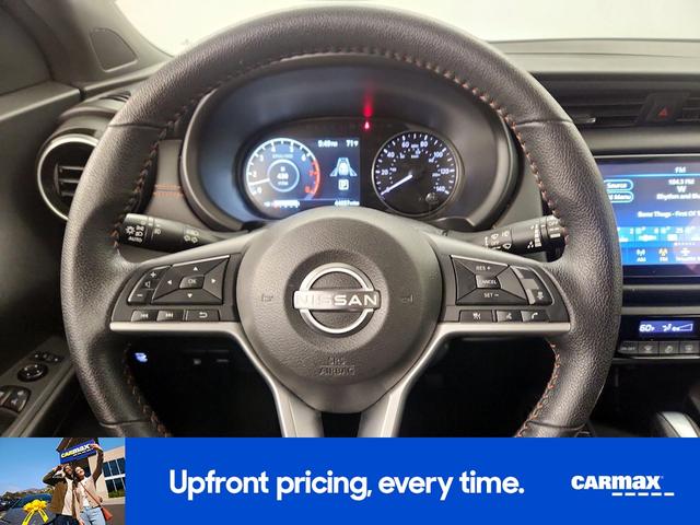 Photo of 2022 Red Nissan Kicks