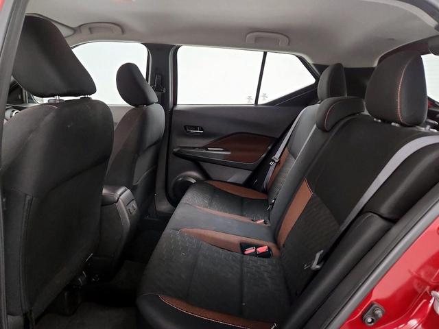 Photo of 2022 Red Nissan Kicks