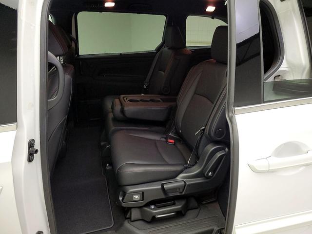 Photo of 2025 White Honda Odyssey