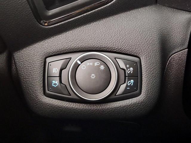 Photo of 2016 Blue Ford Escape