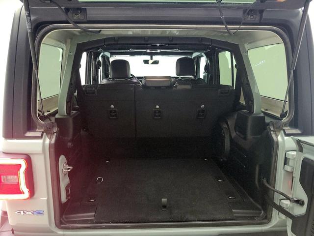 Photo of 2023 Green Jeep Wrangler 4xe