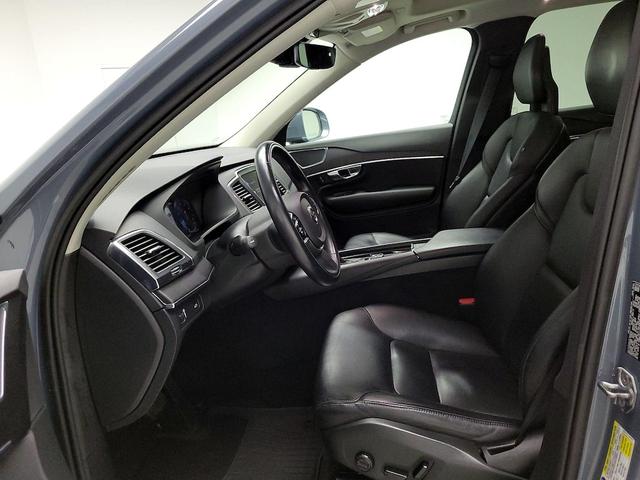 Photo of 2020 Blue Volvo XC90