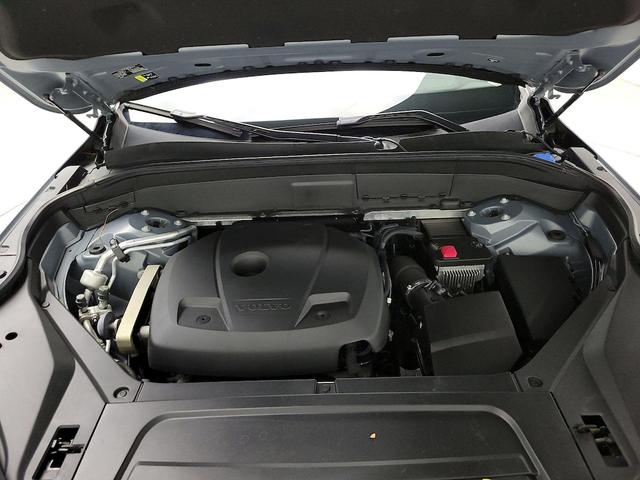 Photo of 2020 Blue Volvo XC90
