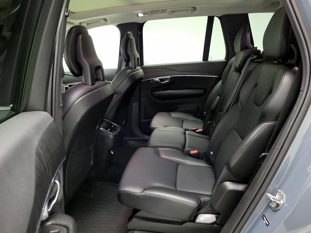 Photo of 2020 Blue Volvo XC90