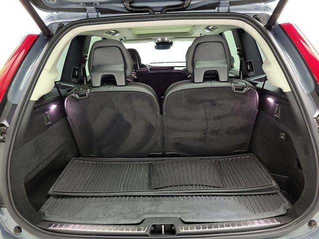 Photo of 2020 Blue Volvo XC90