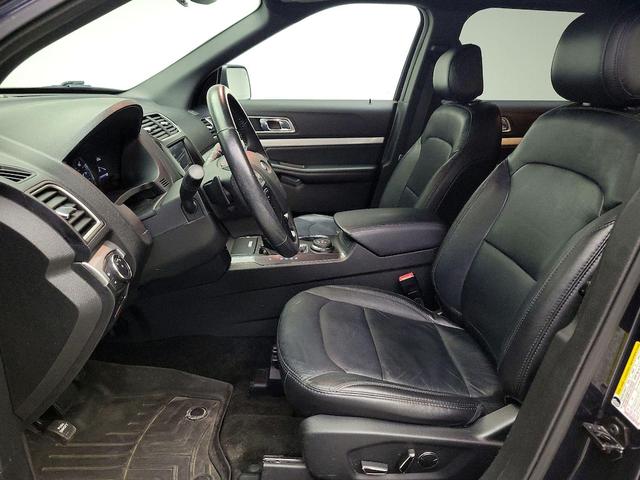Photo of 2017 Gray Ford Explorer