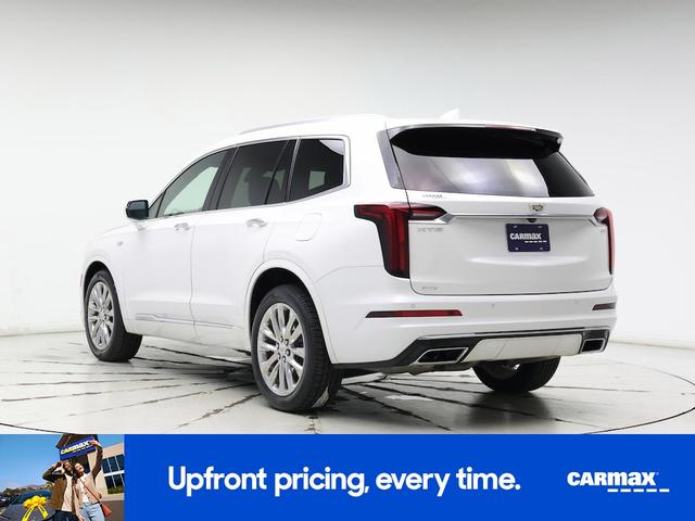 Photo of 2022 White Cadillac XT6