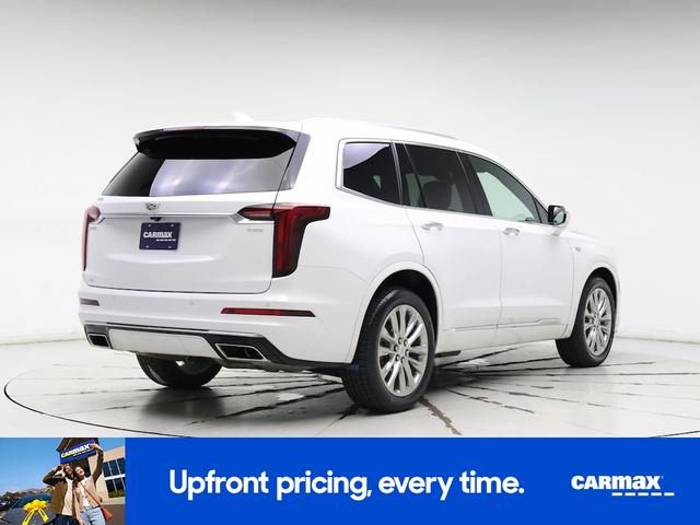 Photo of 2022 White Cadillac XT6