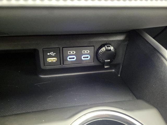 Photo of 2022 Gray Toyota Highlander Hybrid