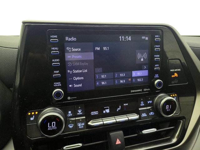 Photo of 2022 Gray Toyota Highlander Hybrid