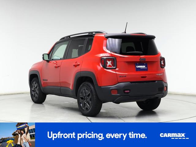 Photo of 2018 Red Jeep Renegade