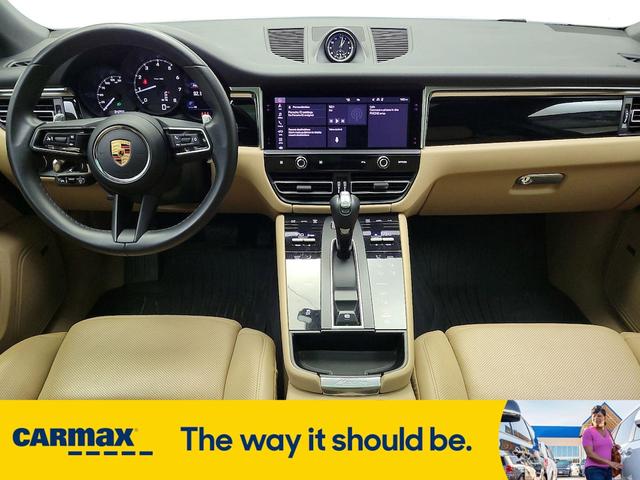 Photo of 2022 White Porsche Macan
