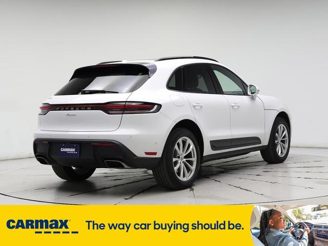 Photo of 2022 White Porsche Macan