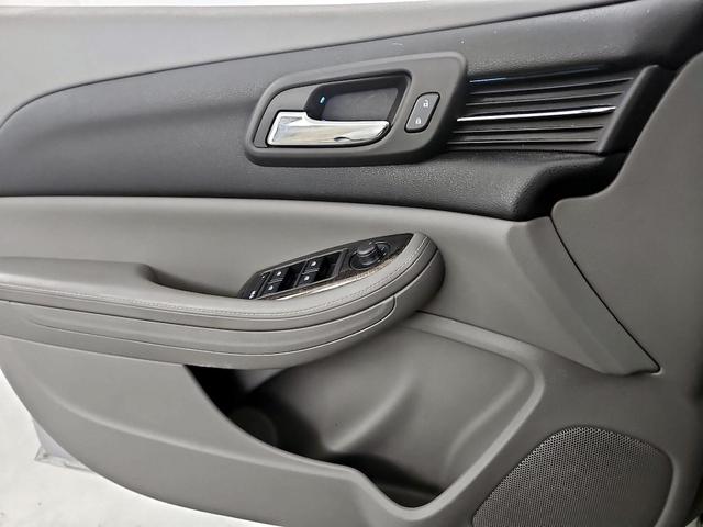 Photo of 2014 Silver Chevrolet Malibu