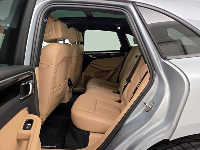 Photo of 2022 Silver Porsche Macan