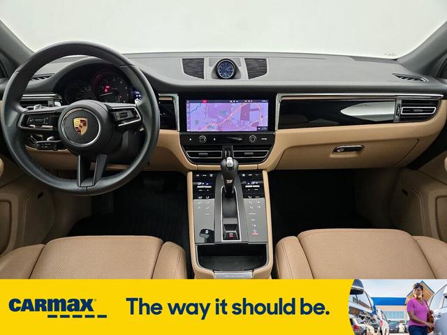 Photo of 2022 Silver Porsche Macan
