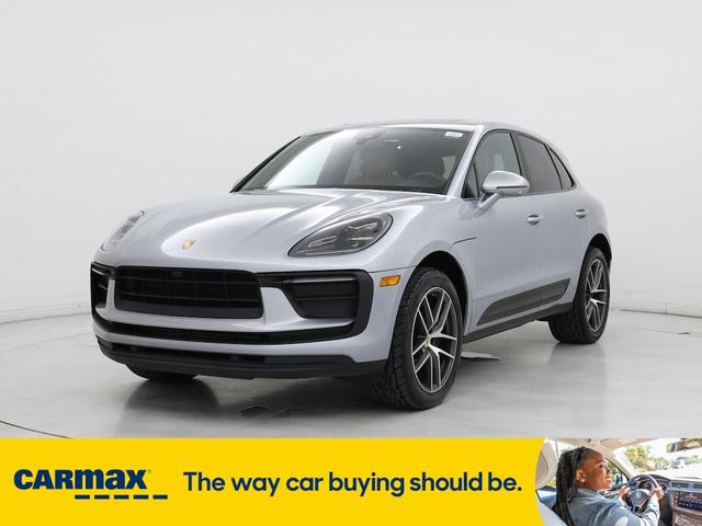 Photo of 2022 Silver Porsche Macan