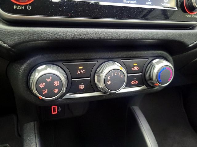 Photo of 2024 Gray Nissan Versa