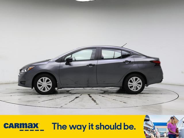 Photo of 2024 Gray Nissan Versa