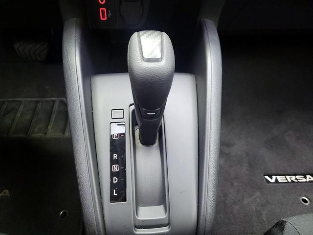 Photo of 2024 Gray Nissan Versa