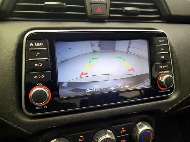 Photo of 2024 Gray Nissan Versa