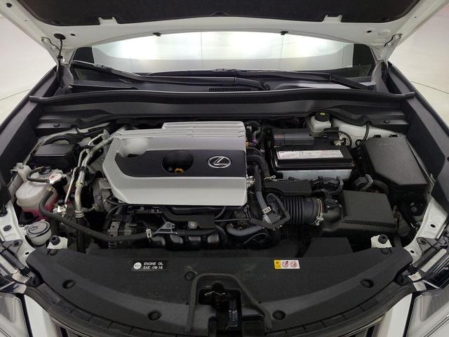 Photo of 2021 White Lexus UX 200